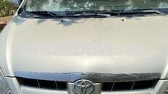 Toyota Innova 8 chỗ Số sàn Xăng Vàng cát