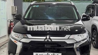 Mitsubishi Outlander 2.0 CVT Đen