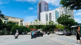 CHO THUÊ MẶT BẰNG MỞ GARA OTO PHỐ DUY TÂN CẦU GIẤY