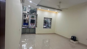 Cho thuê Tầng 2, nhà mặt đường Trần Nguyên Đán, gần chợ Định Công, HN
