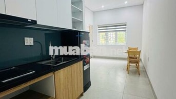 Mới 100% - Chỉ 2 căn cho thuê có lối đi và sân riêng - Full nội thất