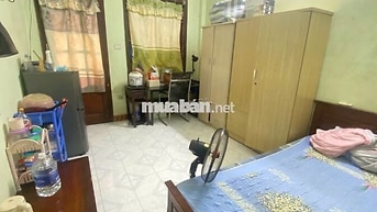 NHƯỢNG PHÒNG TRỌ GIÁ RẺ CÓ BAN CÔNG