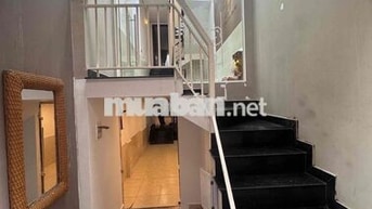 Cho thuê nhà H3G Nguyễn Trãi  P Bến Thành Q1.(cách MT HXH 15m.)
