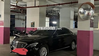 Mercedes-Benz C-Class Đen