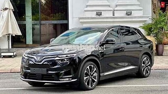 VinFast VF8 Plus 2026 Đen 9000 km