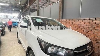 Toyota Innova E 2018 Số sàn Xăng Trắng