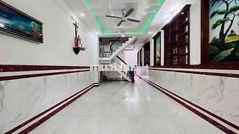 Cho Thuê Nhà Hẻm Cụt 4x16 3lau 4pn 5wc Sân Thượng