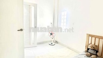 Chính chủ:phòng giờ tự do+đường oto+thang máy, máy lạnh