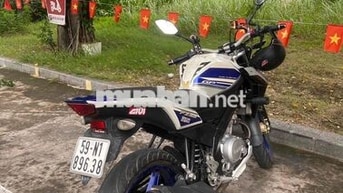 Yamaha FZ150i Trắng xanh Nhập khẩu