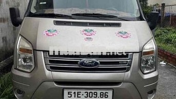Ford Transit 2015 6 chỗ,xe zin đẹp giá re chinh ch