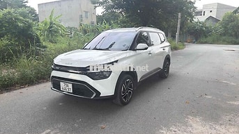 Kia Carens 7 chỗ màu Trắng