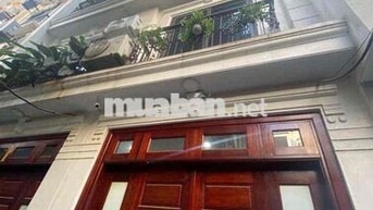 Cho thuê nhà nguyên căn Mỹ Đình 45m² 4 tầng 4PN full đồ 13 triệu.
