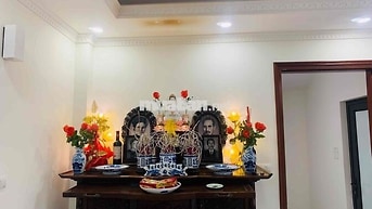 vì lý do công việc cần bán căn nhà 4,5 tầng. diện tích 30m2.