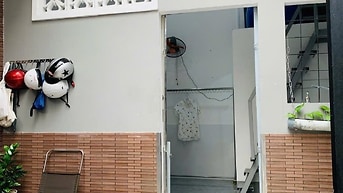bán nhà cách Huỳnh tấn phát 100m