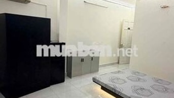 Cho thuê CHDV có thang máy, ban công rộng thoáng