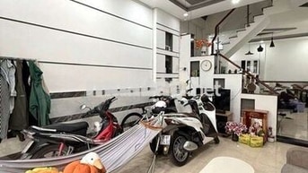 Tỉnh Lộ 10 gần Quận 6 nhà 4x13 sát mặt tiền chỉ 4.3 tỷ (TL)