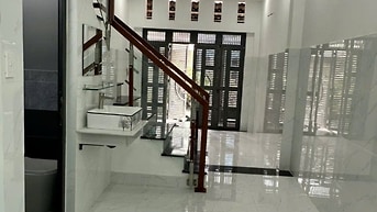 BÁN GẤP Nhà MT đường Nguyễn Đức Ngữ F5Q8 