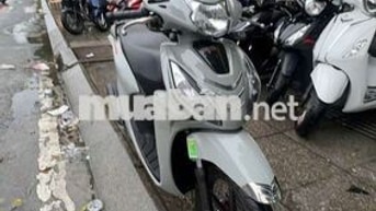 Honda Vision Cao cấp 2025 Xám Mới 90%