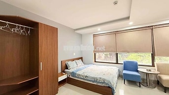 Trống sẵn căn hộ cửa sổ lớn, thoáng mát, rộng rãi