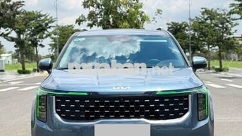 Kia Carnival Signature 2024 Xanh ngọc 8 vạn