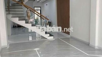 cho thuê nhà nguyễn Văn Yến 4PN, 6WC giá 18tr