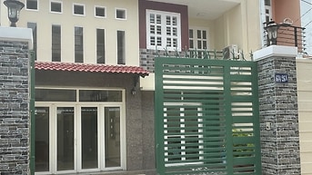 BÁN NHÀ LỚN CĂN ĐÔI. DT:8,1-37m, DT:298m, DTSD: 500m, một lầu đúc