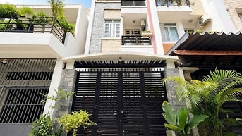 Nhà 3 lầu đẹp DT:4,1x17m, Cao cấp hẻm xe hơi 5m Nguyễn Văn Đậu, P6