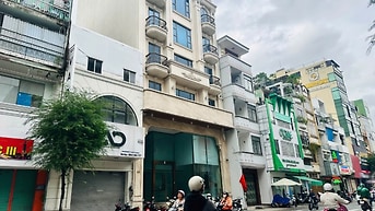 Cho thuê nhà mặt tiền Võ Văn Tần- Ngang 16m-6 Tầng- Giá:350 triệu!