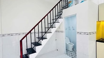 VỠ NỢ CẦN BÁN NHÀ HẺM 40M2,1/BÙI VĂN BA-Q7 ,SHR, 2 TỶ3 TL,2PN,1T+1 LẦU