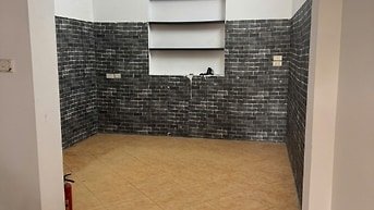 Cho thuê nhà mặt đường 19/5, tiện kinh doanh, Văn Quán 35m2 x 5 tầng
