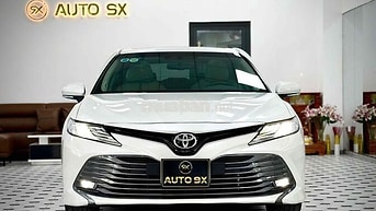 🚘 Toyota Camry 2.5Q 2021 Trắng Ngọc Trai 13.000km