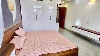 NHÀ ĐẸP CÓ THANG MÁY 4X17M 4 TẤM HƯƠNG LỘ 2 ....chính chủ cho thuê