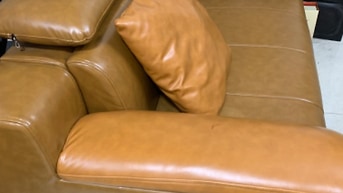 Cần thanh lý gấp bộ Sofa mới 90%