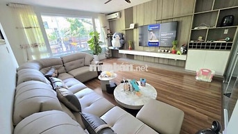 cho thuê nguyên căn 4 tầng mặt tiền Tiểu La