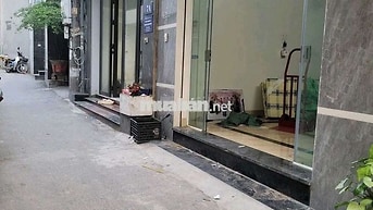 Cho thuê nhà Ô tô 7 chỗ qua nhà Kinh doanh tốt