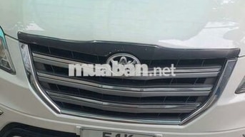 Toyota Innova 2.0 Số sàn Xăng Trắng