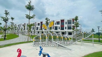 CẶP NỀN ĐẸP ĐỐI DIỆN TTTM- KDC NGÂN THUẬN - LG 17,5