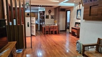 Cho thuê căn góc 125m3, 3 PN, Nhà A1, CC 229 Phố Vọng- Hai Bà Trưng HN