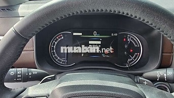 Toyota Innova Cross 2025 Trắng Ngọc Trai