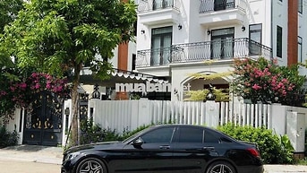 Mercedes-Benz C300 AMG 2020 Đen 75000 km