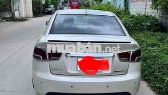 Kia Forte 2013 Tự động cần bán hay giao lưu xuống