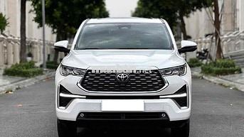 Toyota Innova HEV 2026 Trắng Hybrid 7 chỗ