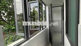 Phòng trọ cửa sổ gần công viên làng hoa trung tâm gò vấp