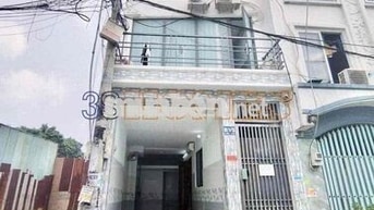 Kiot trệt dưới đất, lối đi riêng