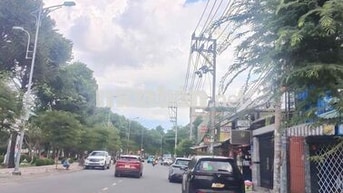 Phòng 50m2 ở Lầu 1 có máy lạnh, giường ngay CV Tầm Vu 6triệu