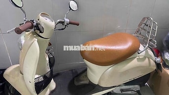 Honda Scoopy 50cc Nữ màu Kem