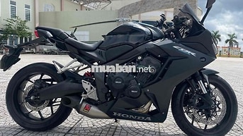 Honda CBR650R 2023 Black Edition 10500 km