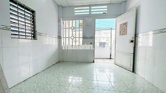 Duplex bancol cửa sổ trời giá rẻ gần chợ Hạnh Thông Tây 