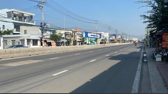 Cho thuê nhà mặt tiền 12m đường Nguyễn Cửu Phú