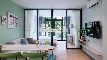 ✨ STYLISH 1-BEDROOM APARTMENT IN THE HEART OF DISTRICT 1 ✨